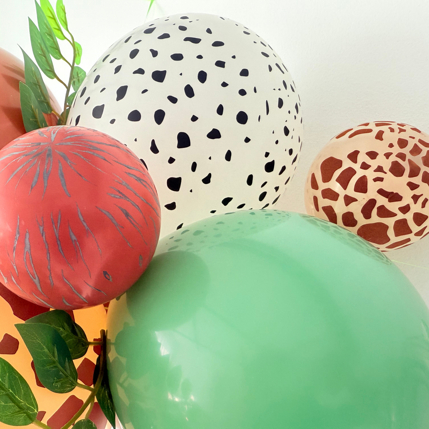 4 foot safari animals birthday leaves balloon garland wild ONE