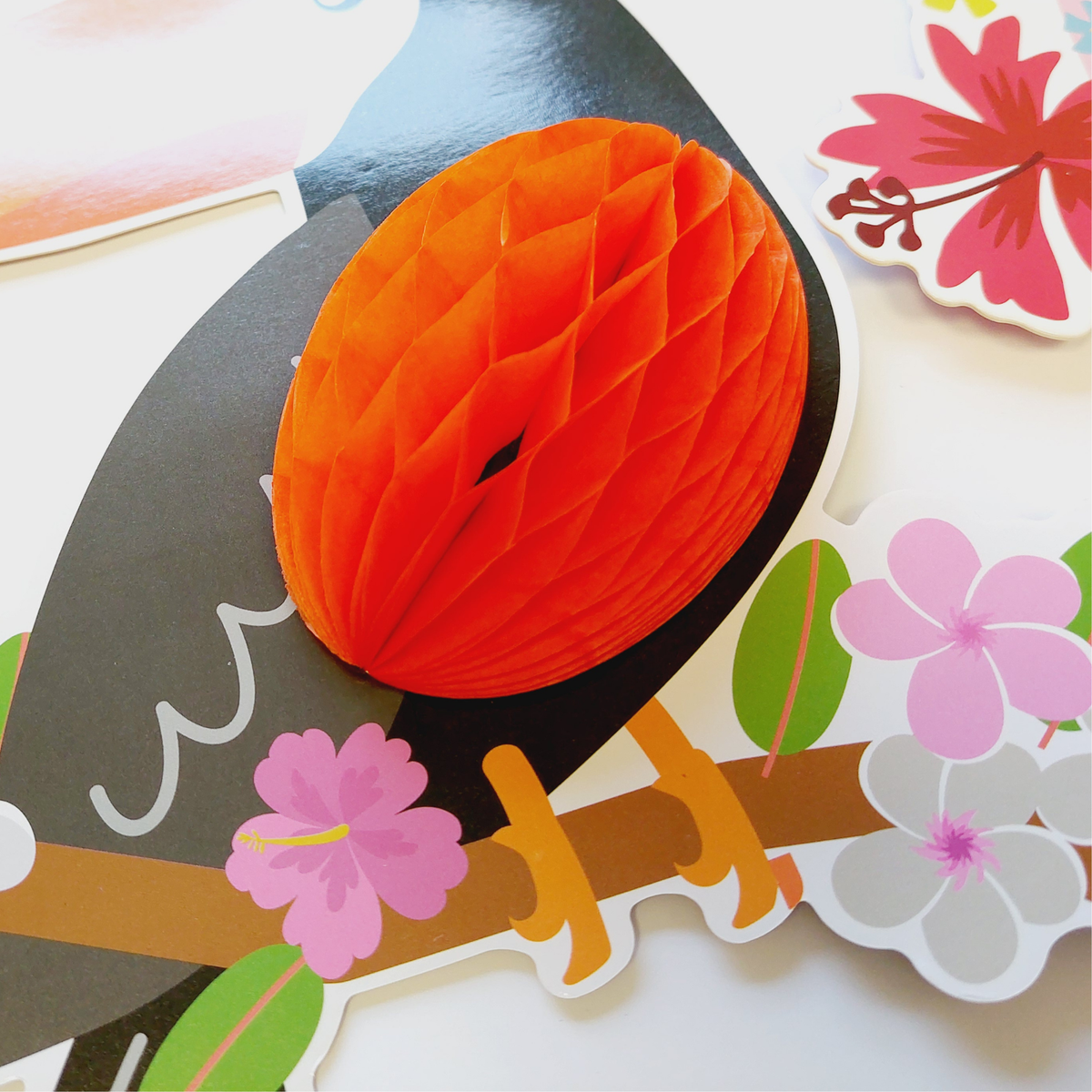 3pcs Summer tropical birds parrots honey comb hanging decoration product photo 5