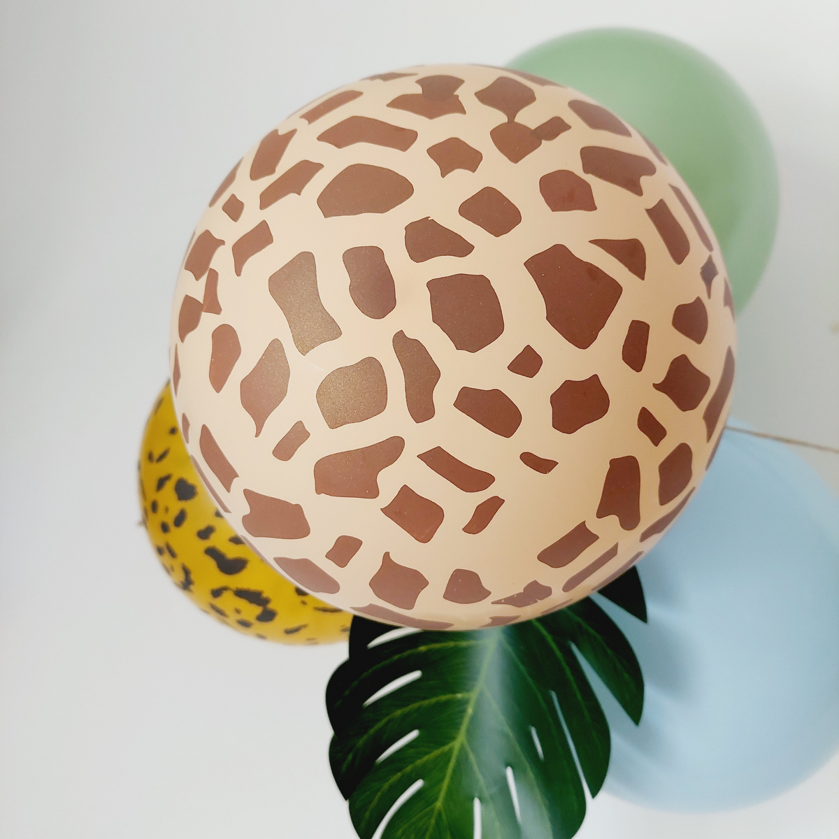 4 foot jungle safari forest animals birthday leaves blue balloon garland ONE product photo 2