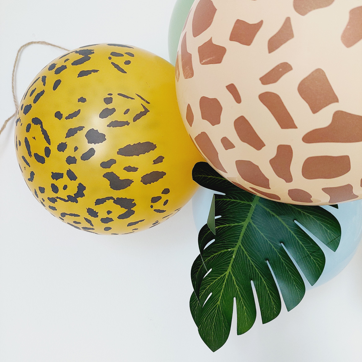 4 foot jungle safari forest animals birthday leaves blue balloon garland ONE product photo 4