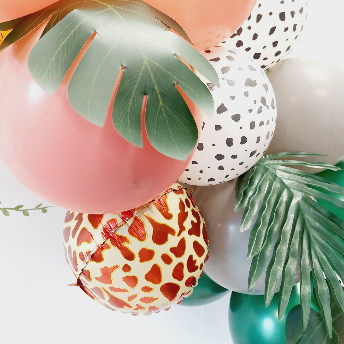 5 foot jungle safari forest animals birthday leaves blue balloon garland product photo 3