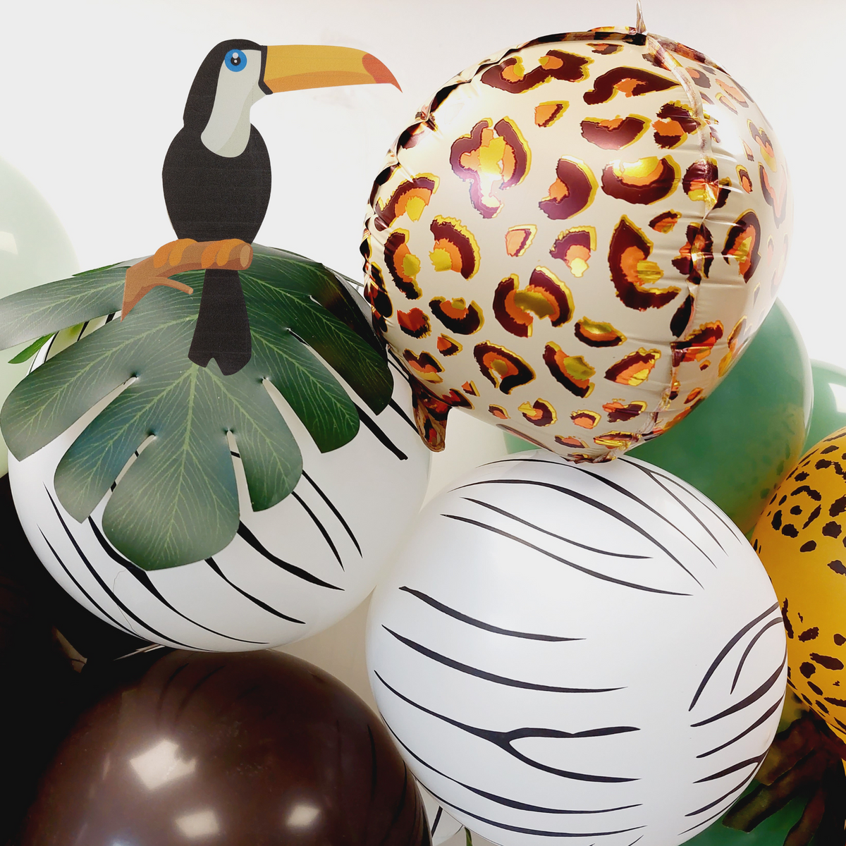 5 foot jungle safari forest animals birthday leaves blue balloon garland product photo 4
