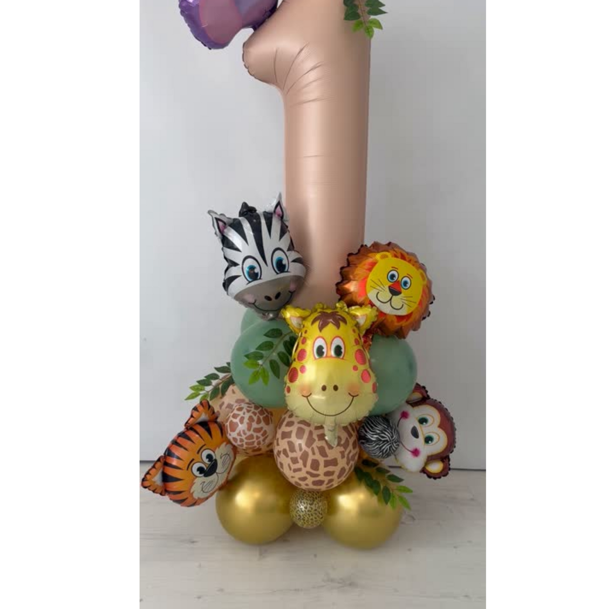 Personalised DIY 40inch jungle safari wild zoo animals balloon bouquet stand product photo 4