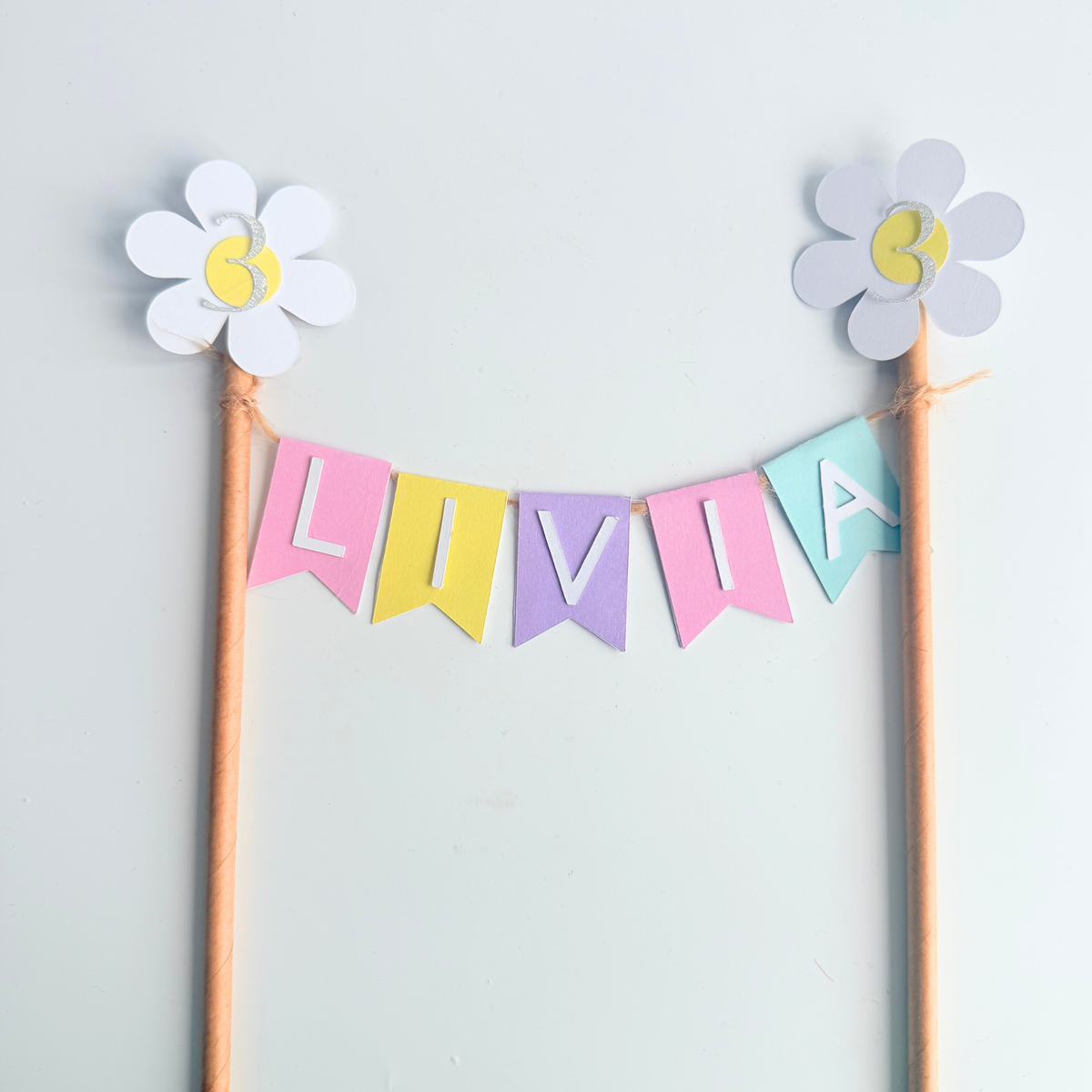 Personalised handmade natural white yellow daisy flowers birthday cake topper product photo 2