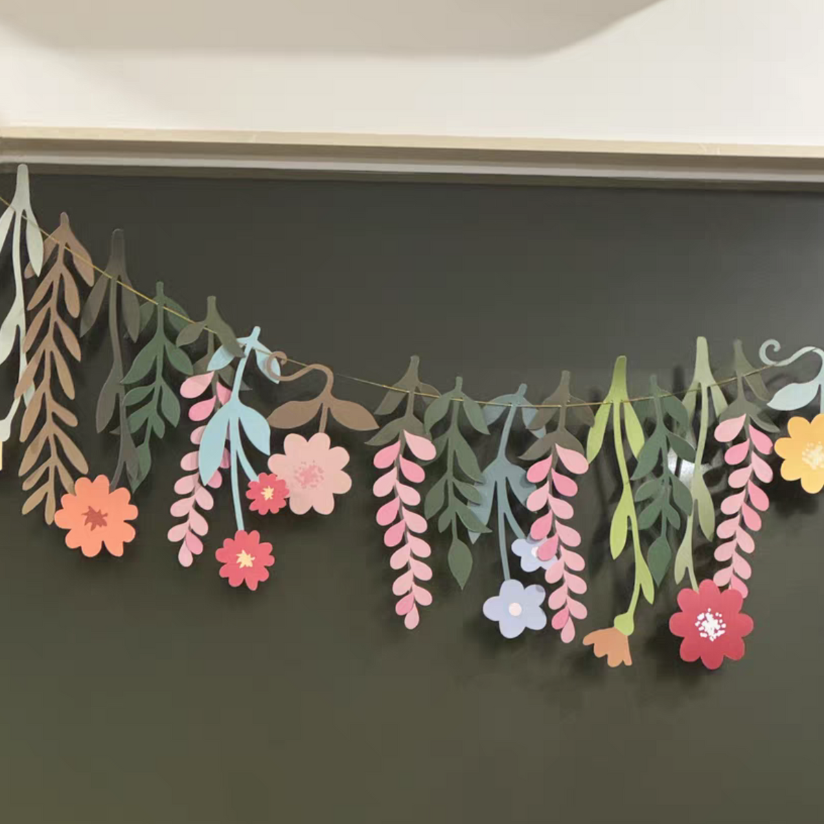 Wild flowers paper bunting garlands product photo 4