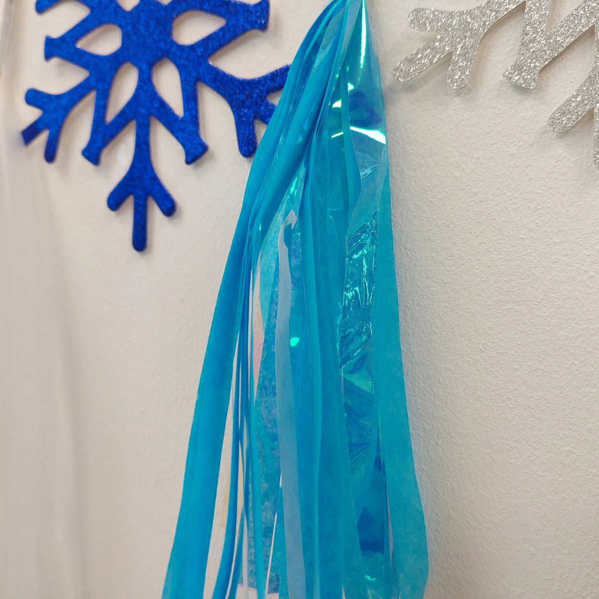 Winter Christmas Frozen princesses blue white snowflakes tissue tassel garland product photo 2
