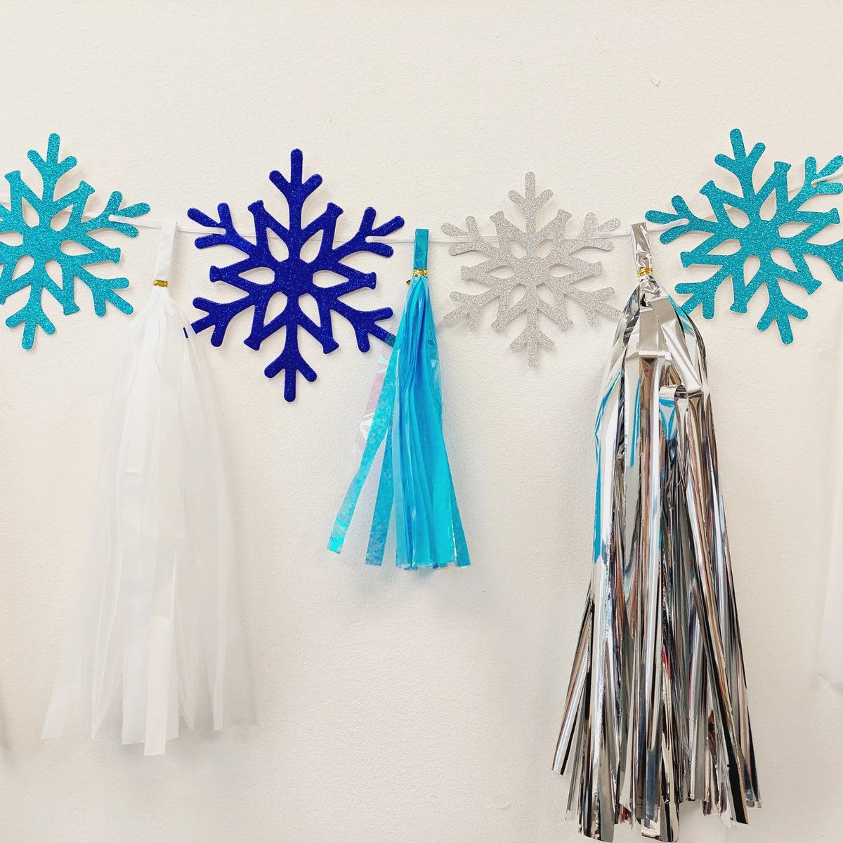 Winter Christmas Frozen princesses blue white snowflakes tissue tassel garland product photo 3